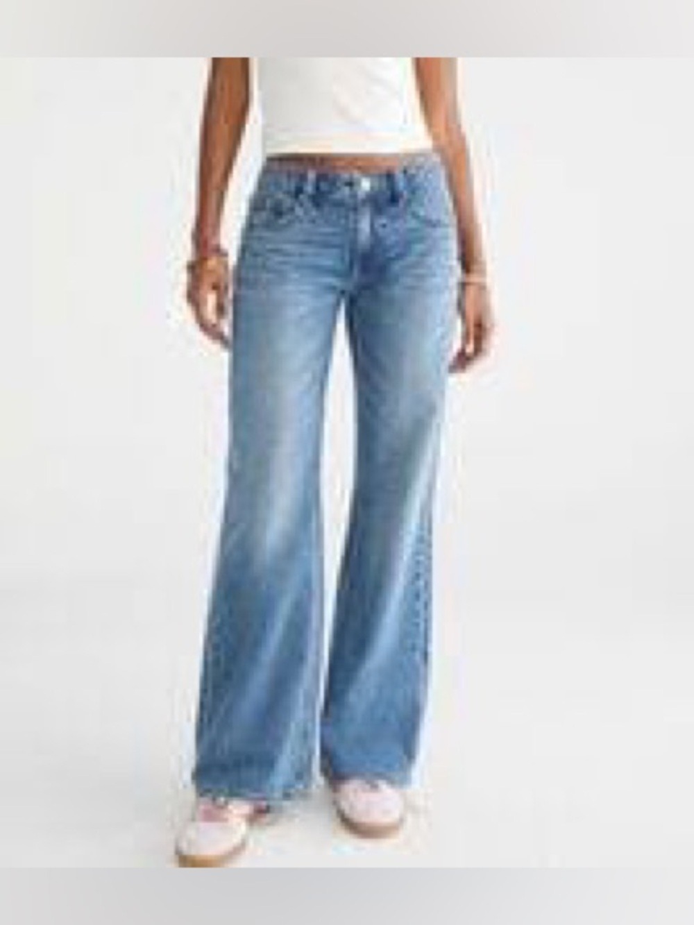 Aeropostale Low Rise Baggy Flare Light Wash Jeans Size 4 Regular